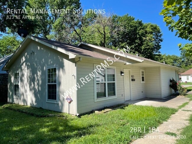 Primary Photo - 823 NE Arter Ave
