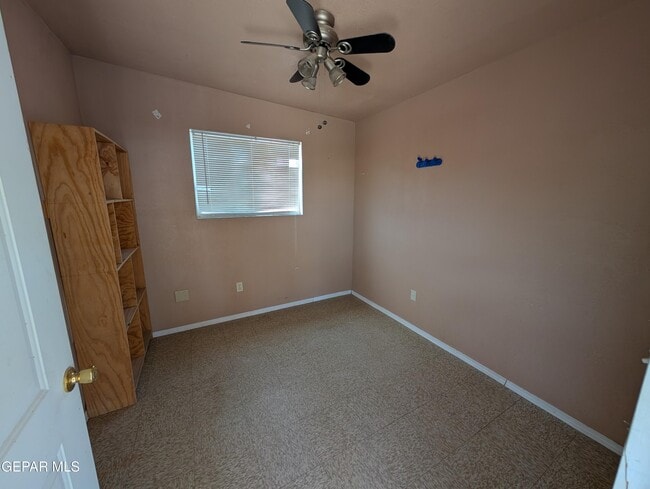 Building Photo - 10372 Manzana Rd