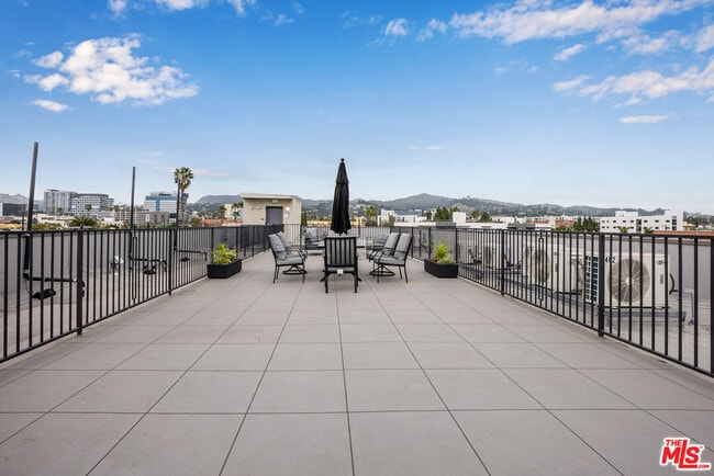 Building Photo - 5657 Virginia Ave