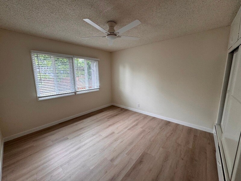 Building Photo - 24707 Cypress St