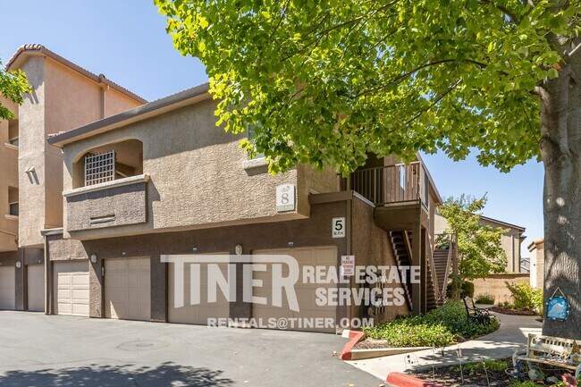 Building Photo - 10001 Woodcreek Oaks Blvd