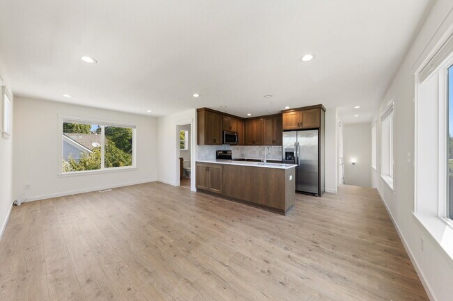 Building Photo - Recently Built 1 Bedroom, 1 Bathroom Home