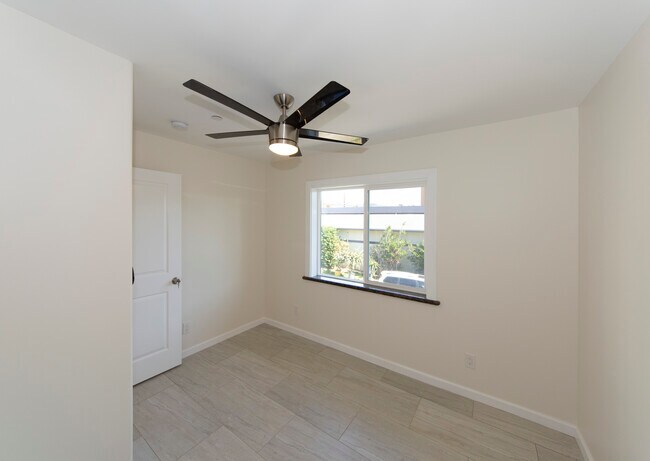 Building Photo - 1068 Kinau St