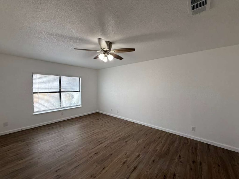 Building Photo - 2707 Alan Shepard Dr