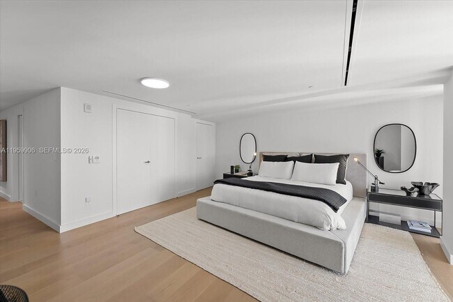 Building Photo - 4701 Meridian Ave