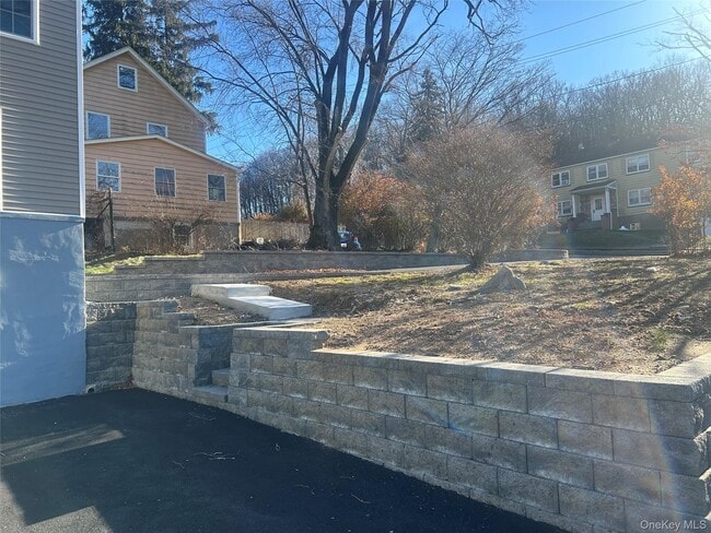 Building Photo - 15 Waldron Ave