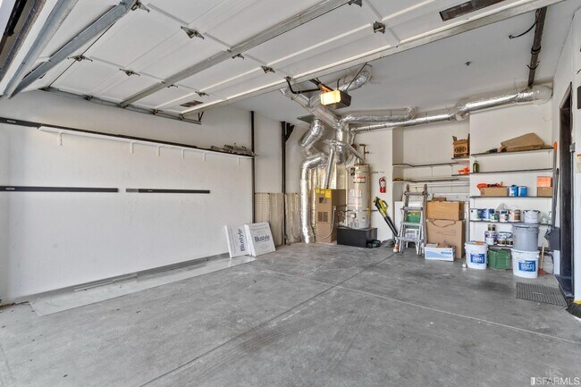 Building Photo - 4 Museum Way
