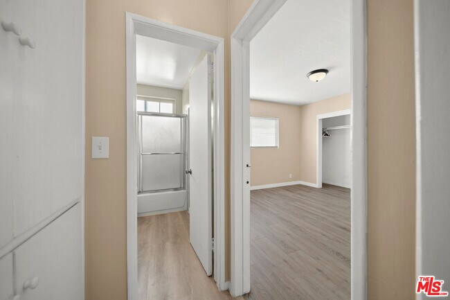 Building Photo - 4810 St Elmo Dr
