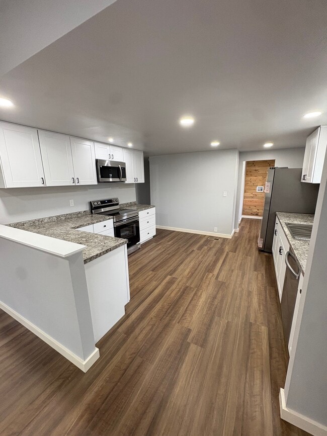 Building Photo - 38823 Ridge Dr