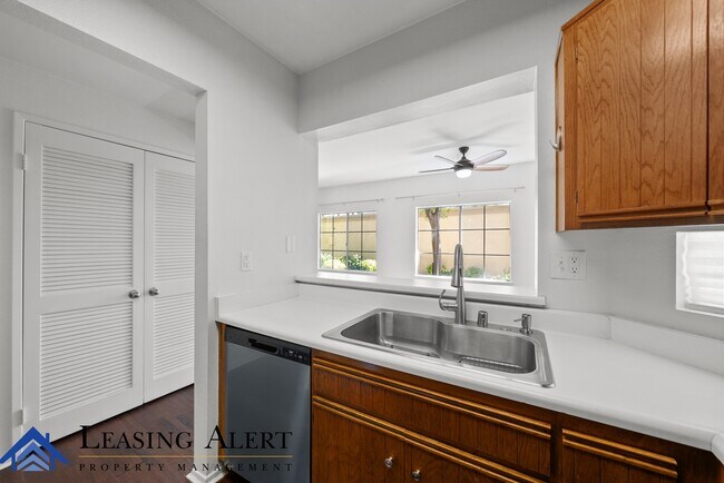 Building Photo - 23709 Del Monte Dr.