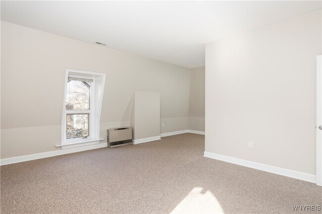 Building Photo - 414 Franklin St