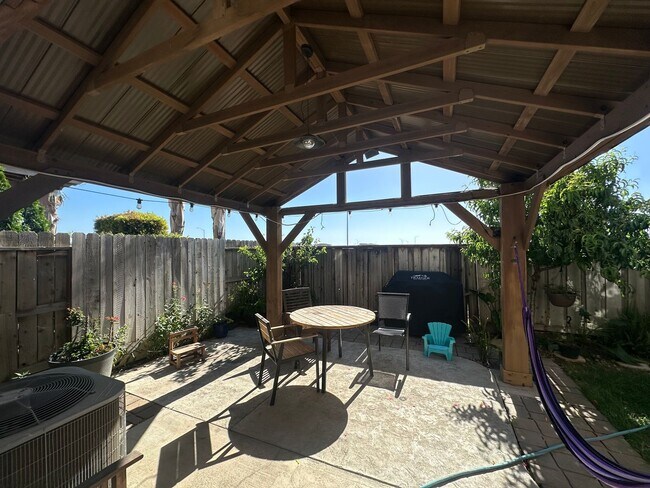 Building Photo - 1453 Rosy Dawn Ln