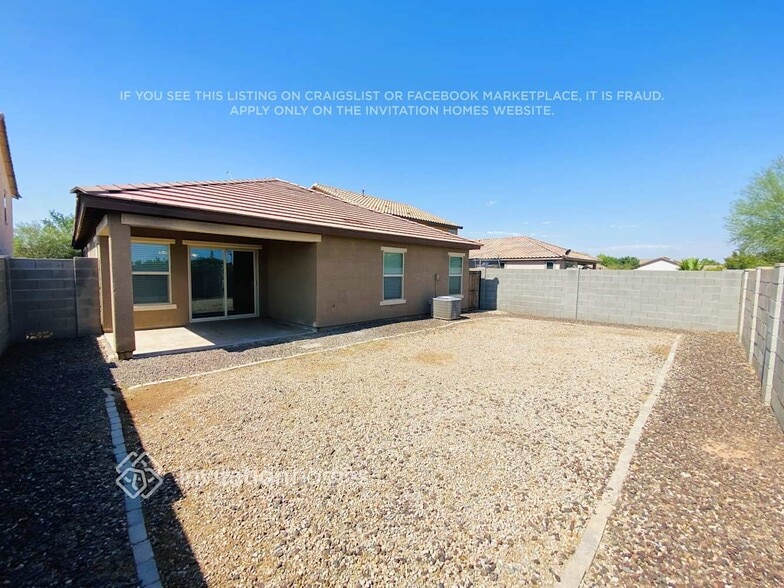 Building Photo - 41048 W Patricia Ln