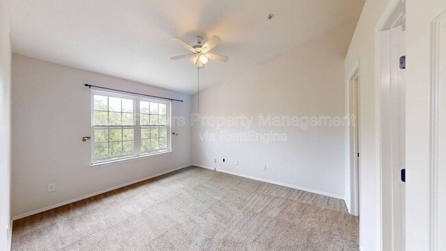 Building Photo - 13810 Sutton Park Dr N