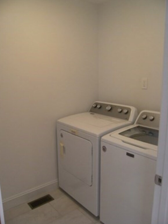 Building Photo - 36 Horace St