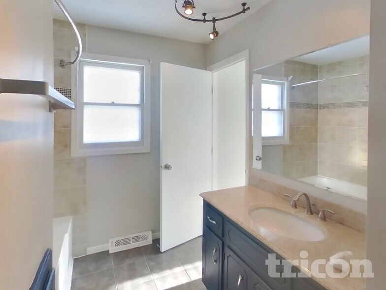 Building Photo - 14307 89th St NE