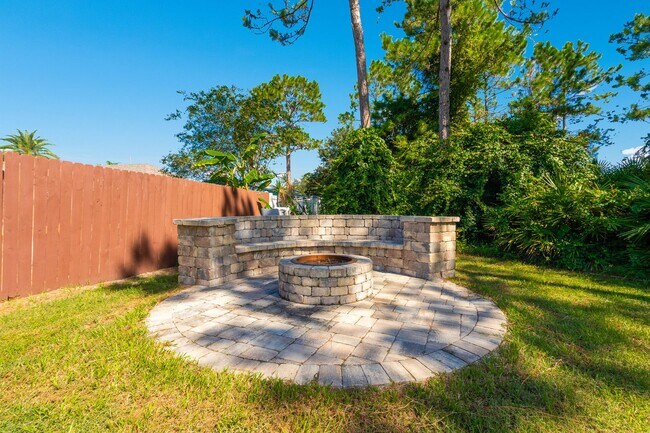 Building Photo - Beautiful 4-Bedroom Home in Palm Coast – B...