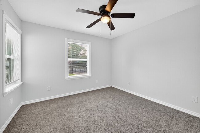 Building Photo - 5635 Belarbor St