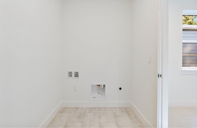 Building Photo - 15628 NW Raywood Ln