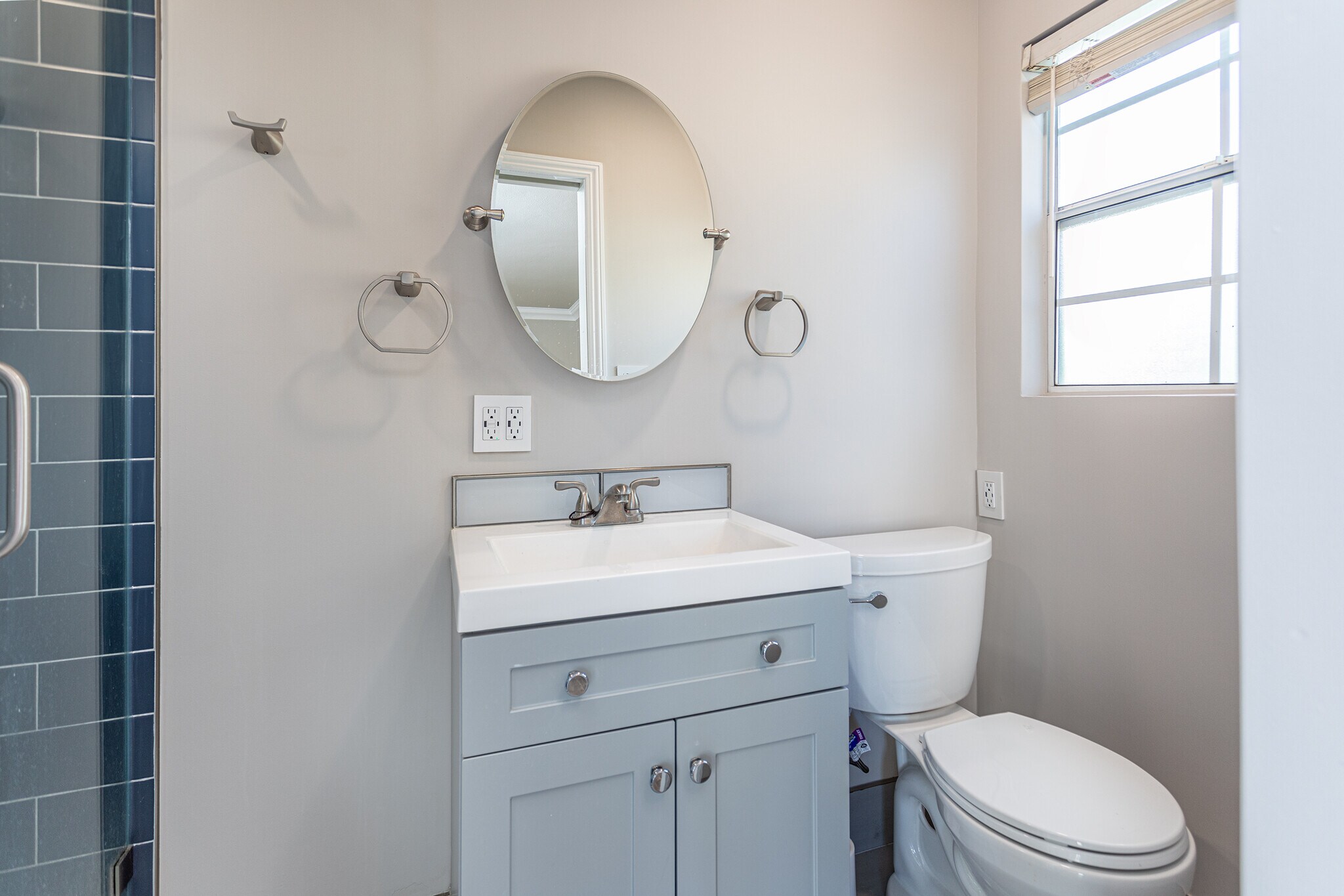 Building Photo - 1112 N Myers St