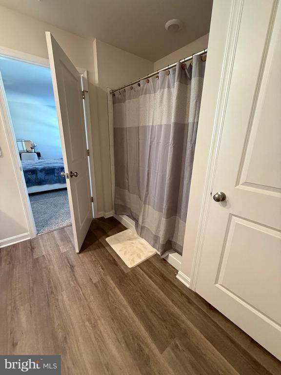 Building Photo - 367 Centergate Dr