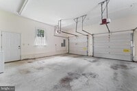 Building Photo - 8237 Hickory Dr