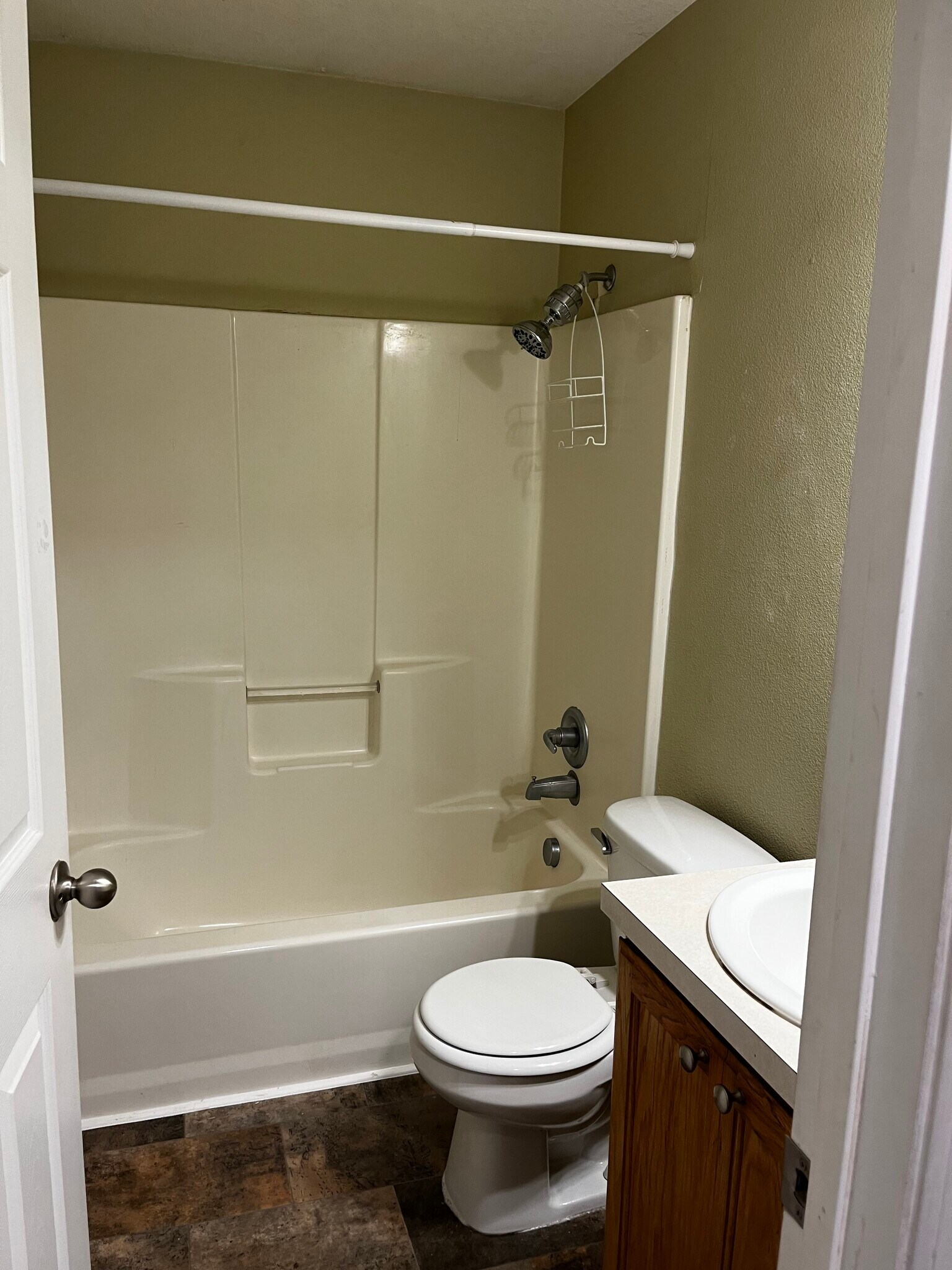 Building Photo - 3013 Main St