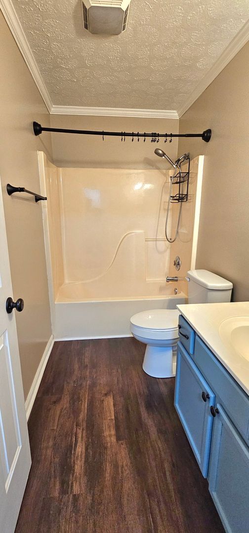 Building Photo - No HOA! Peaceful Cul-de-Sac Living with Ou...