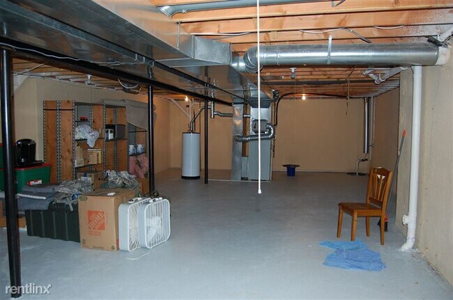 Building Photo - 6710 Summerdale Ct E