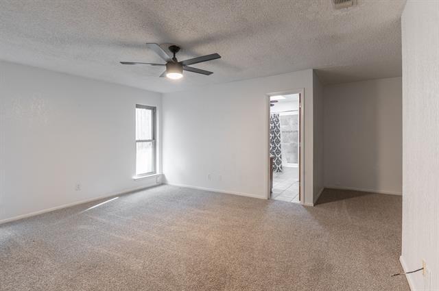 Building Photo - 2707 Woodshire Dr