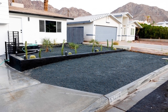 Building Photo - 53130 Avenida Mendoza