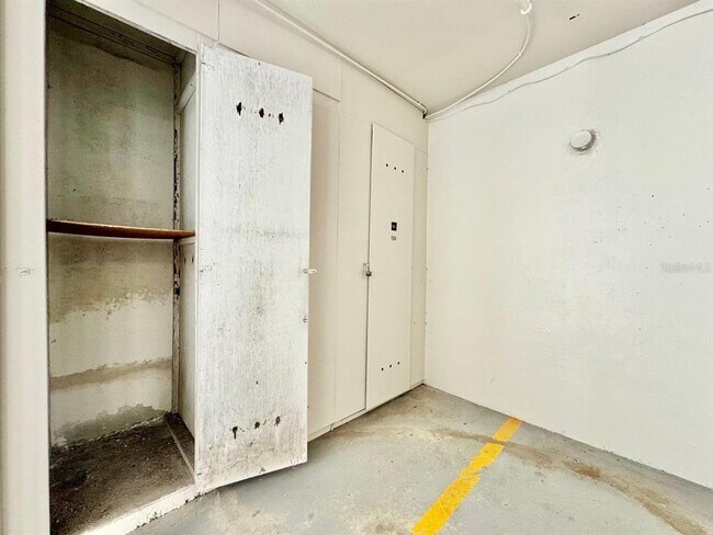 Building Photo - 220 Belleview Blvd