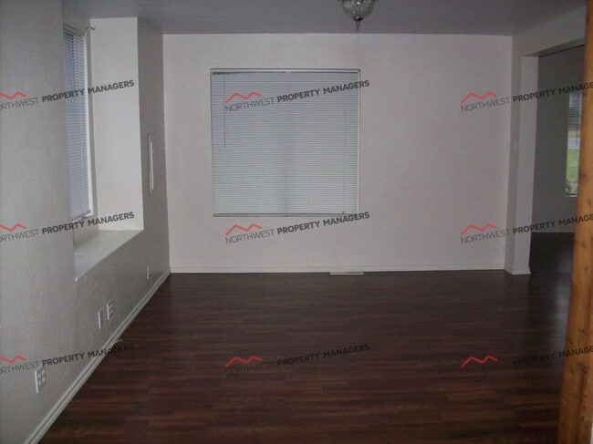 Building Photo - STATUS: *AVAILABLE*   | R163A | $1895