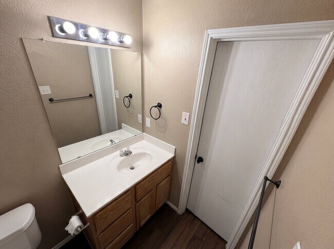 Building Photo - 10504 Aransas Dr