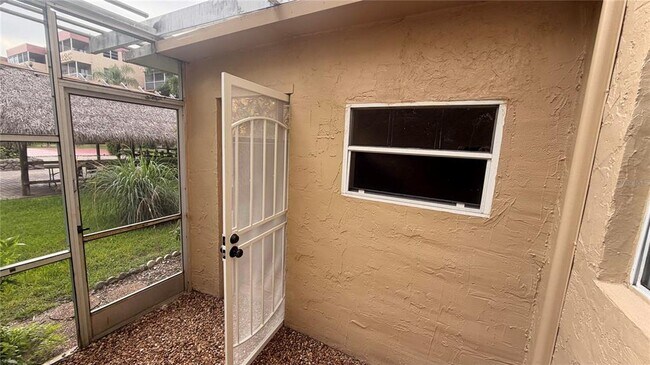 Building Photo - 406 NW 68th Ave