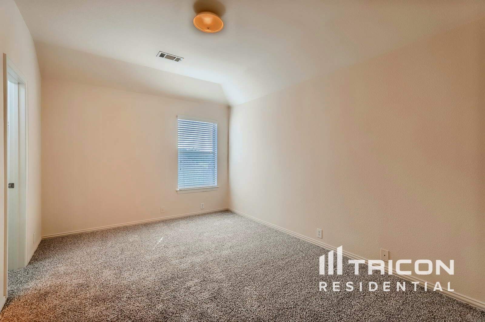 Building Photo - 8698 Fisher Dr