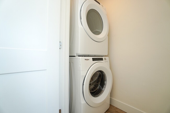 Building Photo - 4629 N Iota Ln