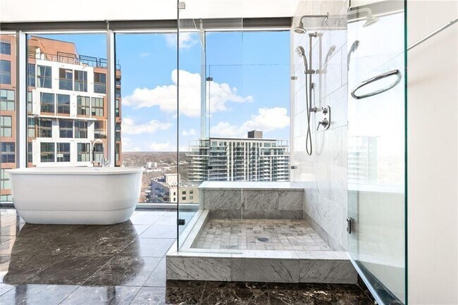 Building Photo - 1065 Peachtree St NE