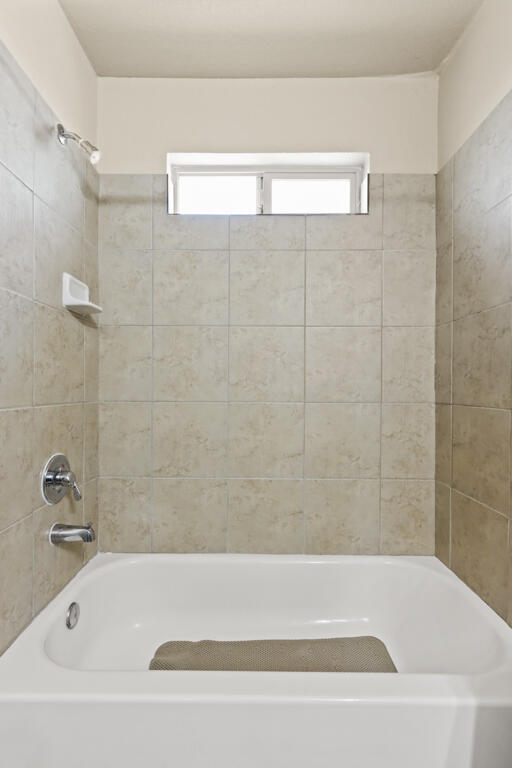 Building Photo - 845 Villa Seca Dr