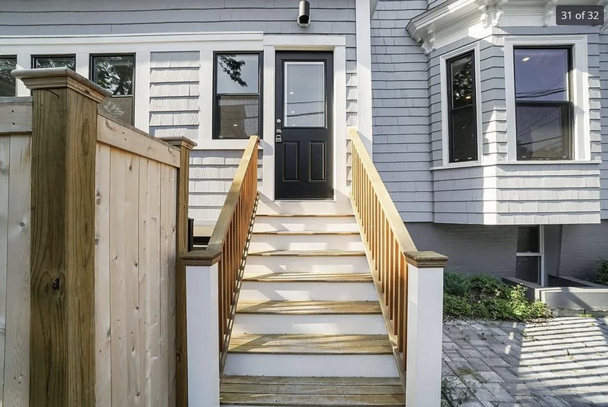 Building Photo - 20 Lincoln St