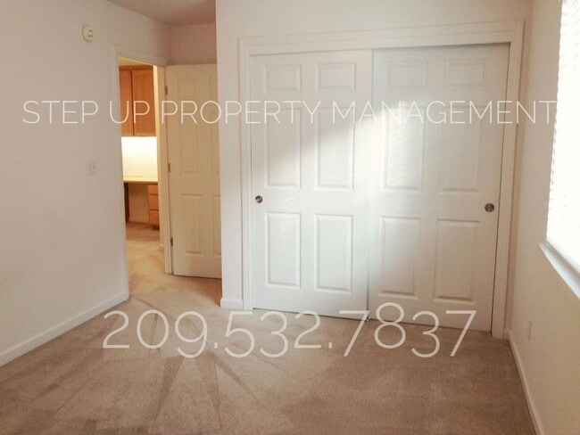 Building Photo - Serene Mountain Living at Clouds Rest: Stunning 3-Bedroom Home with Views