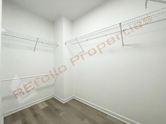 Building Photo - 1304 Cozart St