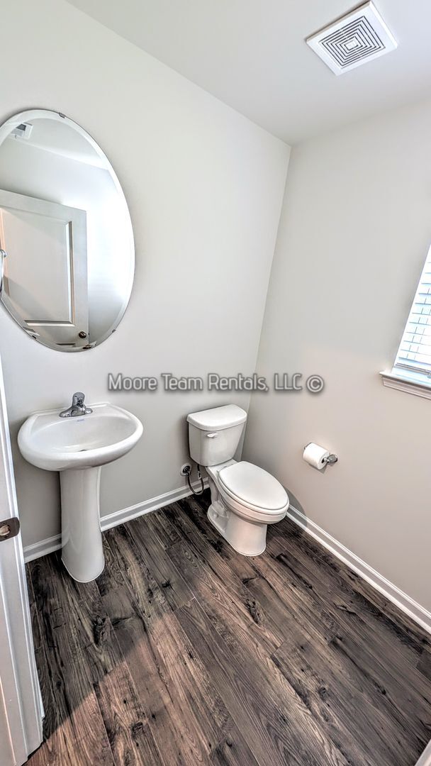 Building Photo - 1st Mo Free* - New 3BR Townhome in Arden