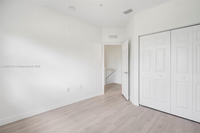 Building Photo - 8650 NW 97th Ave