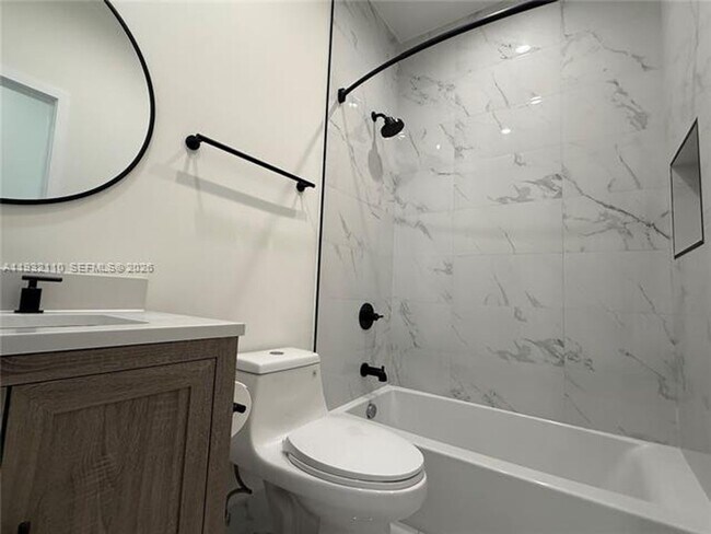 Building Photo - 1786 SW 9th St