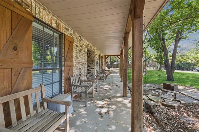 Building Photo - 1425 N Peytonville Ave