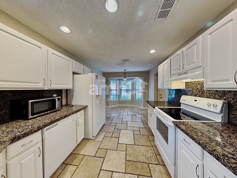 Building Photo - 4316 Hanging Moss Dr