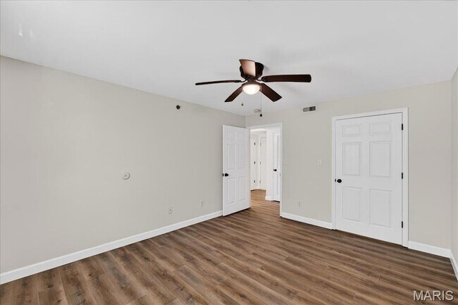 Building Photo - 4103 Spring River Dr