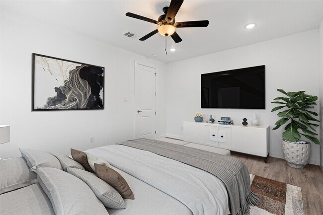 Building Photo - 8001 Talton St