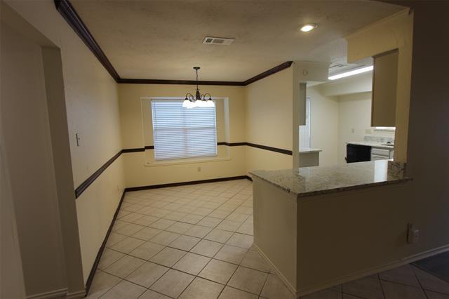 Building Photo - 728 Middle Cove Dr